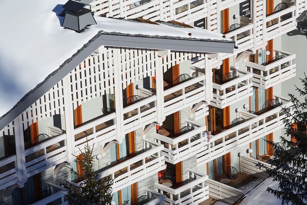 Ecrin Blanc Resort Courchevel – Photo 4