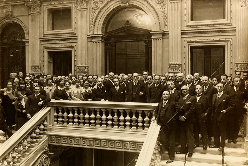 Generali – Head office staff on the grand staircase of Palazzo Geiringer, in Trieste, on January 1, 1927