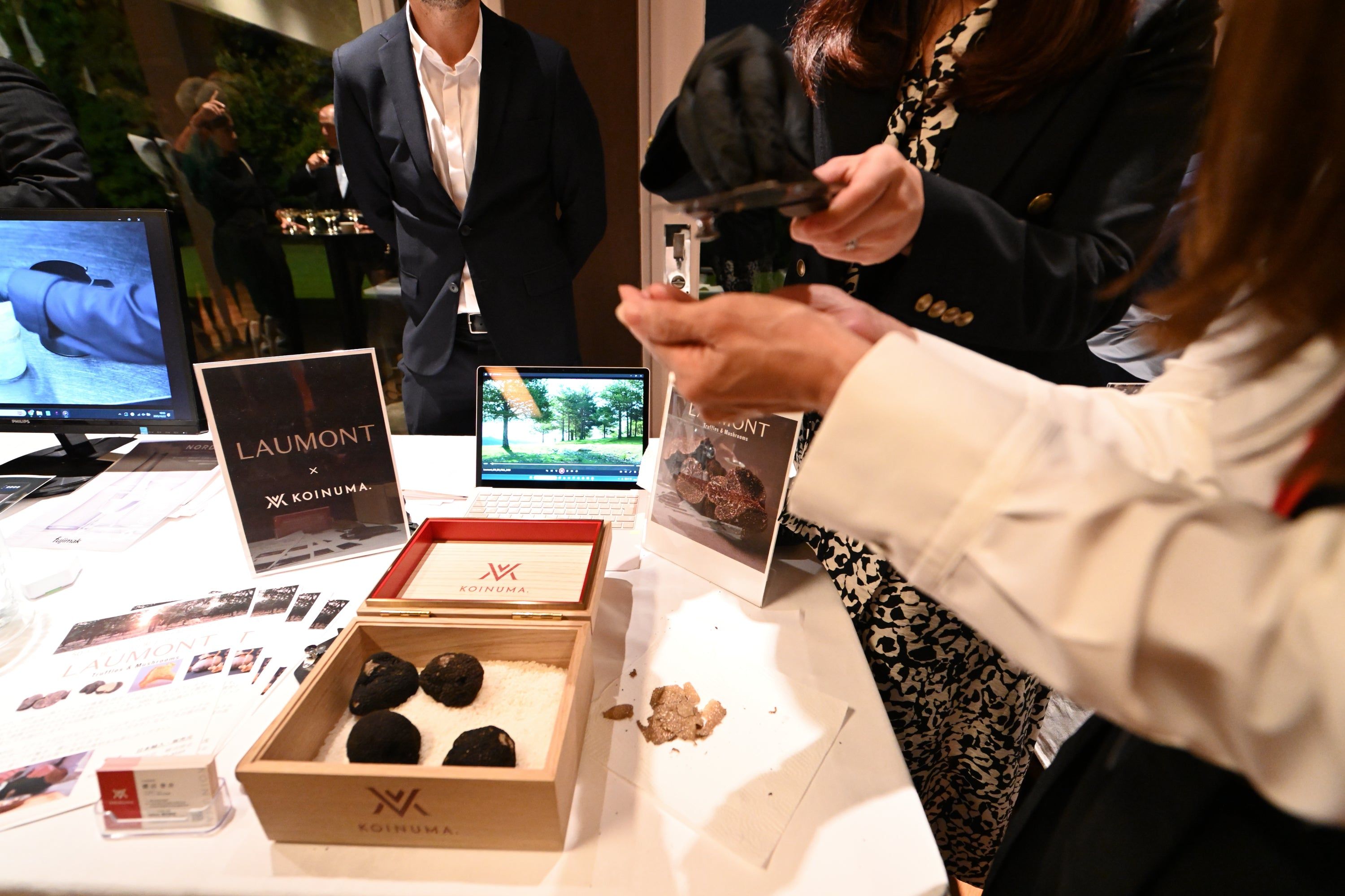 Laumont – The Laumont × Koinuma stand at the LaListe evening in Tokyo, in October 2025