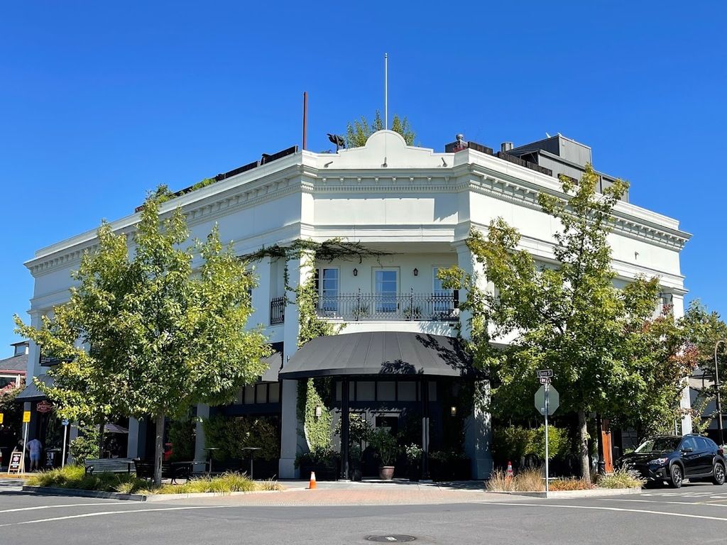 SingleThread Farm - Restaurant - Inn