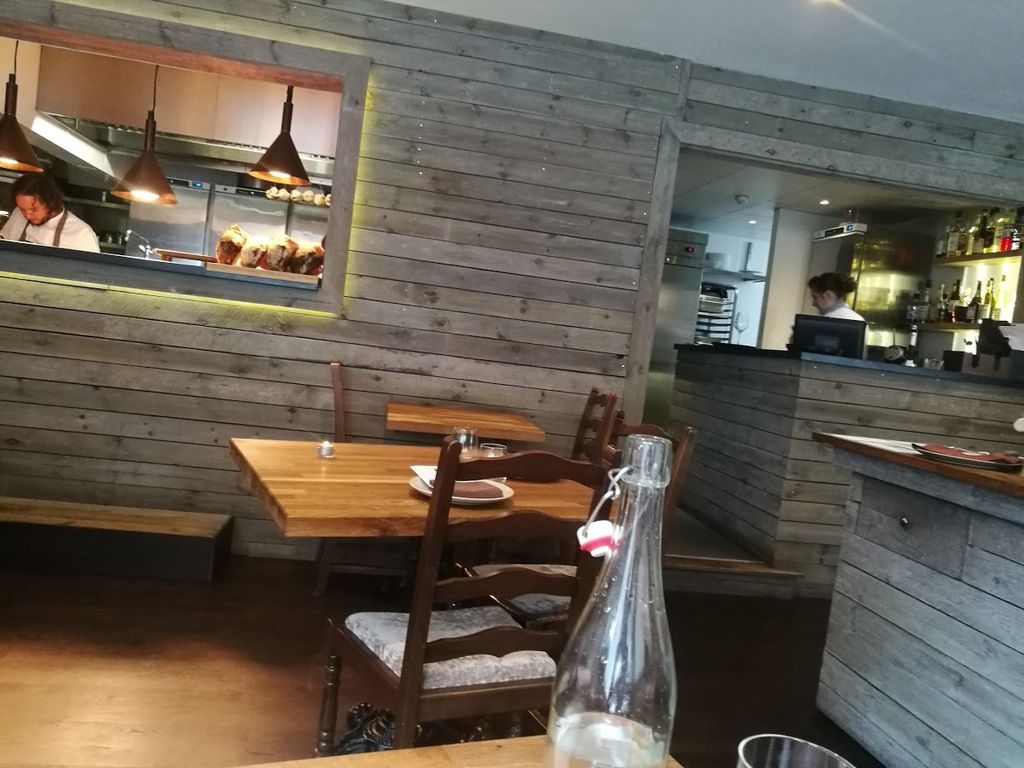 Lake Road Kitchen – Photo 2